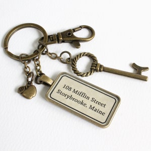 The Mayor's House Key Ring OUAT image 1