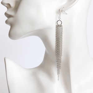 Brincos Chevron Long Waterfall com Borlas