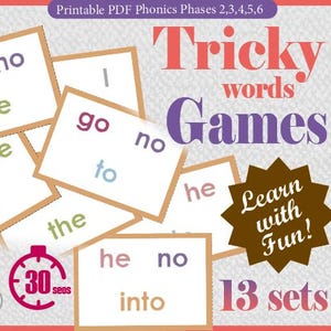 Op de afbeelding: Een set van 13 printbare PDF-spellen om lastige woorden te leren. De spellen bevatten kleurrijke kaarten met woorden als "the", "go", "he", "no" en "into". De titel van de set is "Tricky Words Games" en er staat "Learn with Fun!" in een bruine ster.