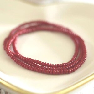 Dark Red Minimalist Seed Bead Bracelet, 3mm Glass Beaded Stretch Bracelet, Everyday Jewelry