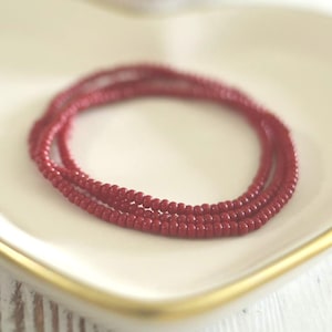 Dark Red Minimalist Seed Bead Bracelet, 3mm Glass Beaded Stretch Bracelet, Everyday Jewelry