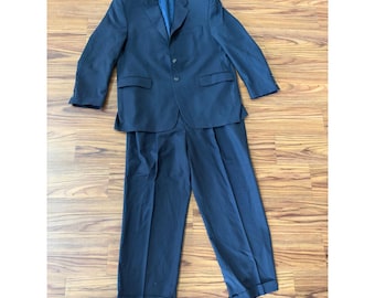 Lauren Ralph Lauren Mens Navy Pinstripe Wool Suit 44R 3 Button Pleated 38W