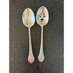 Oneida Coronation Silverplate Serving Spoon Set Pierced and Solid Canada