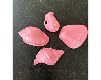 4 vintage Barbie Island Fun Hut Pink Shells Seashell Beach Replacement Toy Lot