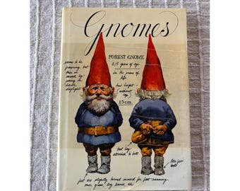 Gnomos Libro de tapa dura 1977 Rien Poortvliet Wil Huygen Vintage Folklore firmado