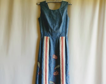 Jaren 70 schort geappliceerd schort wrap Gunne Sax maxi-jurk Oktoberfest Cottagecore Chambray Prairie hippie Dutch Girl tulp geborduurde denim