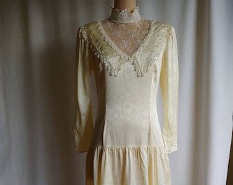 70s Gunne Sax Victorian wedding dress lace high collar drop waist cream silky medium
