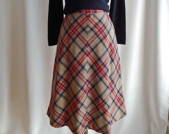 70s academia high waisted wool plaid skirt flared midi Country Suburban small