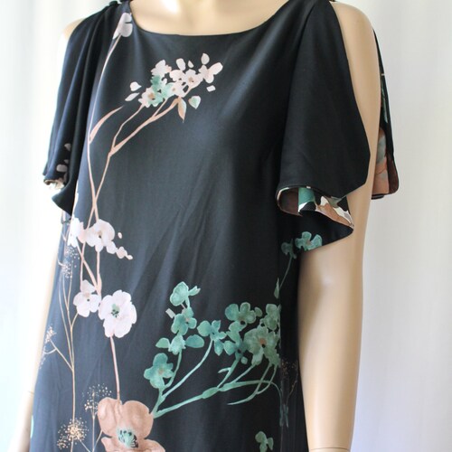 70s Hawaiian Maxi Dress shops Hawaiian Hostess gown Lounge Influencer style Cold Shoulder Oriental Asian Floral Black