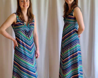 1970s chevron mod retro maxi dress knit striped xs to small