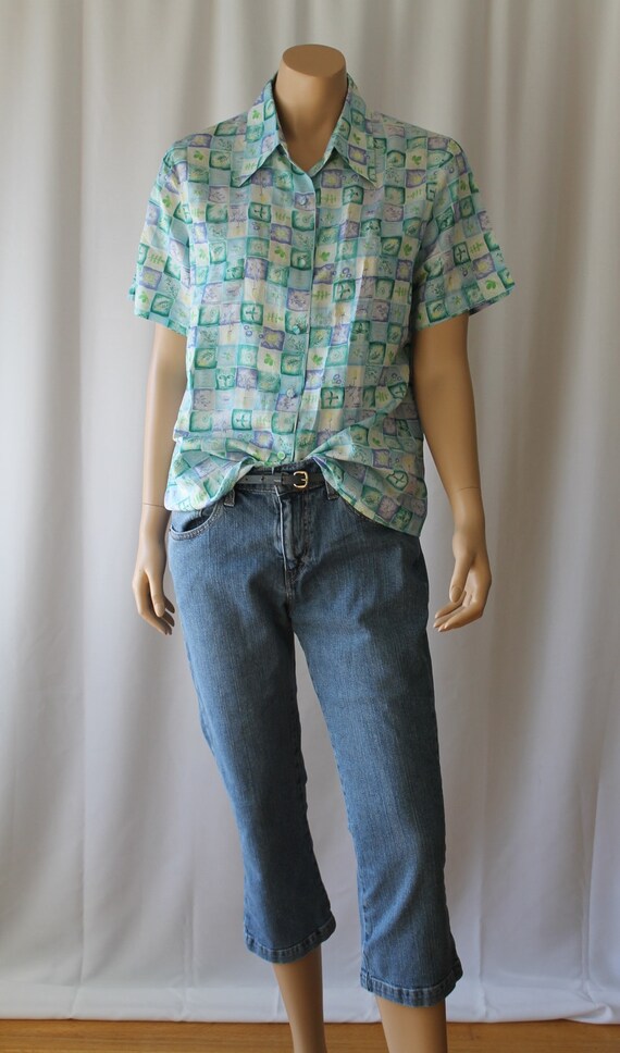 515 Levi's Capris, 32 inch waist , Light wash jean