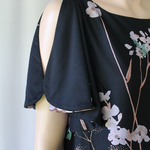 70s Hawaiian Maxi Dress shops Hawaiian Hostess gown Lounge Influencer style Cold Shoulder Oriental Asian Floral Black