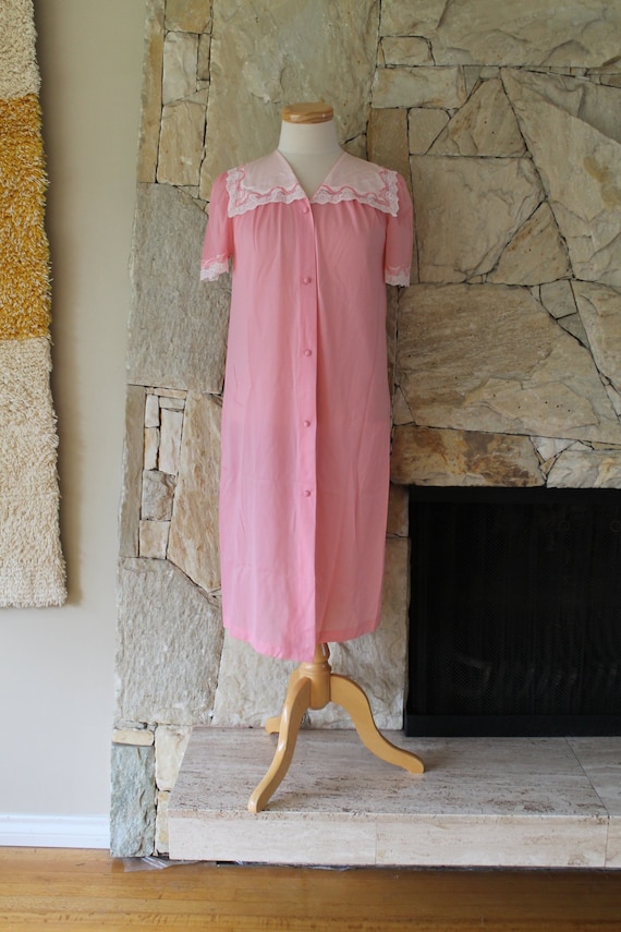 60s Robe - 60s Nylon Robe - 60s Lingerie - 60s Pin
