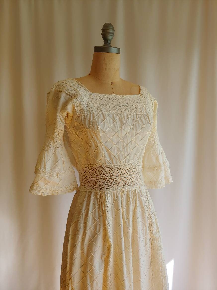 【Ameri VINTAGE】 LACE DOCKING LACEUPDRESS セール】LACE DOCKING LACE UP DRESS（ワンピース）｜Ameri