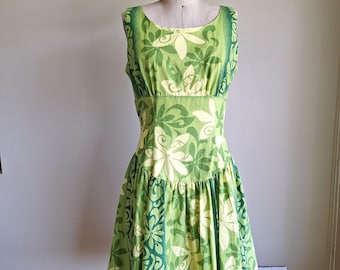Vintage 70s Hawaiian Floral Dress, 50s Style Drop Waist Cotton Green Hibiscus Print, Size Large