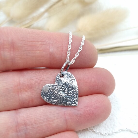 Handmade heart necklace online