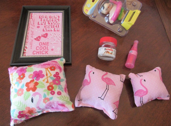 American Girl Dollhouse Flamingo Room Decor 18 Doll Pillows Picture Nutella Solar Toy
