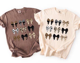 Camiseta con lazo y estampado de guepardo Comfort Colors® Camiseta coqueta con estampado de leopardo para mujer Regalo para mamás con estampado de guepardo Camiseta inspirada en animales