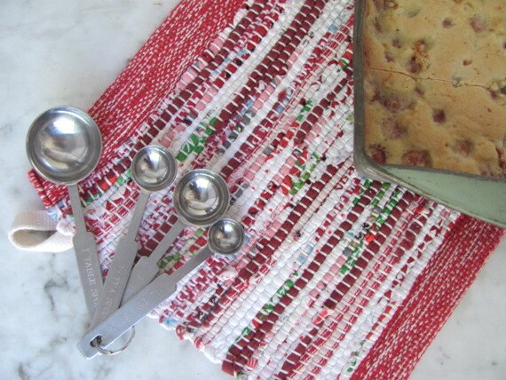 Rustic French Country Modern Farmhouse Decor Oven Hot Mat Foodie Gift Gourmet Cooking Chef Kitchen Decor Hand Woven Green Wool Pot Holder