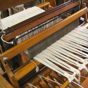 Table or Floor Loom Weaving Instructions, Easy How To Set Up Warp Threads Tutorial for Beginner Handweaving, 4H Harness Shaft Download PDF image 8