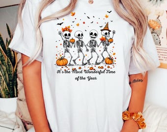 Maglietta di Halloween Comfort Colors: maglietta scheletro retrò, stagione spettrale