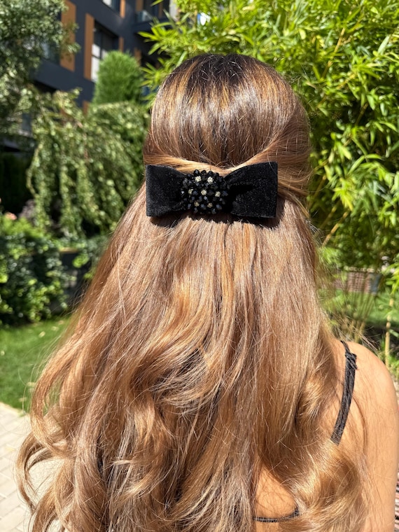 Black Velvet Rhinstone Hairclip M New Amazon.com : Aneneiceera Vintage Velvet Bow Hair Clip Black  main image 4