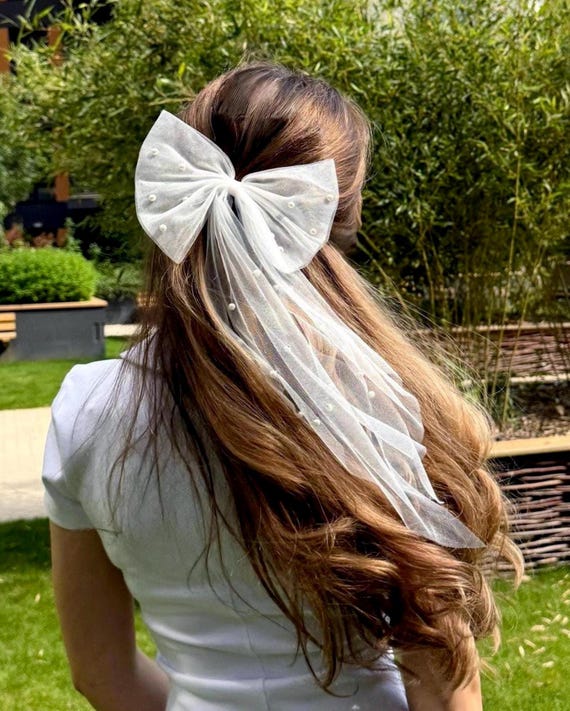 White Tulle Hair Bow With Pearls: Elegant Party Accessory - Etsy display picture 2