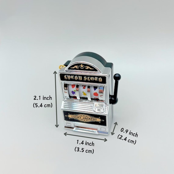 Mini Slot Machine Fridge Magnet – Retro Casino Arcade Decor, Fun