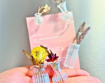 Klarglas Minivase Kühlschrankmagnet - Eleganter Blumen- und Katzenschnurrhaarhalter - Einzigartiges Geschenk für Sie, Ostern, Einweihungsparty, Tierliebhaber