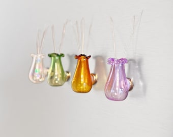 Mini Glass Vase Fridge Magnet – Cute Whisker Holder for Pet Lovers – Kitchen Decor – Unique Gift for Her, Cat Moms, Birthday, Housewarming