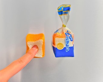 Mini Bread Toast Fridge Magnet – A Cute & Fun Squishy Toy, Realistic Toast Design - Kitchen Decor, Gift for Foodies, Birthday, Housewarming