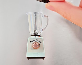 Mini Retro Blender Fridge Magnet – Cute Vintage Style Kitchen Decor- Unique Gift for Home Chefs, Vintage Enthusiasts, Birthday, Housewarming