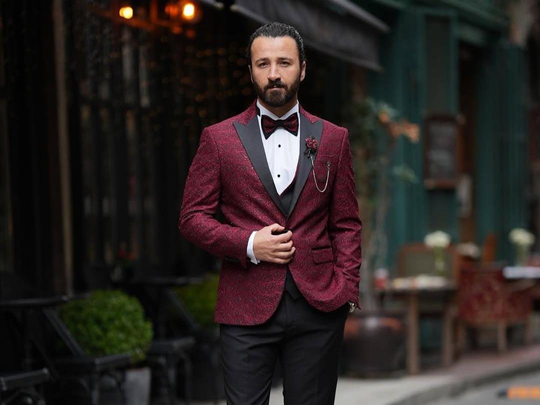 Red and Black Suit UK