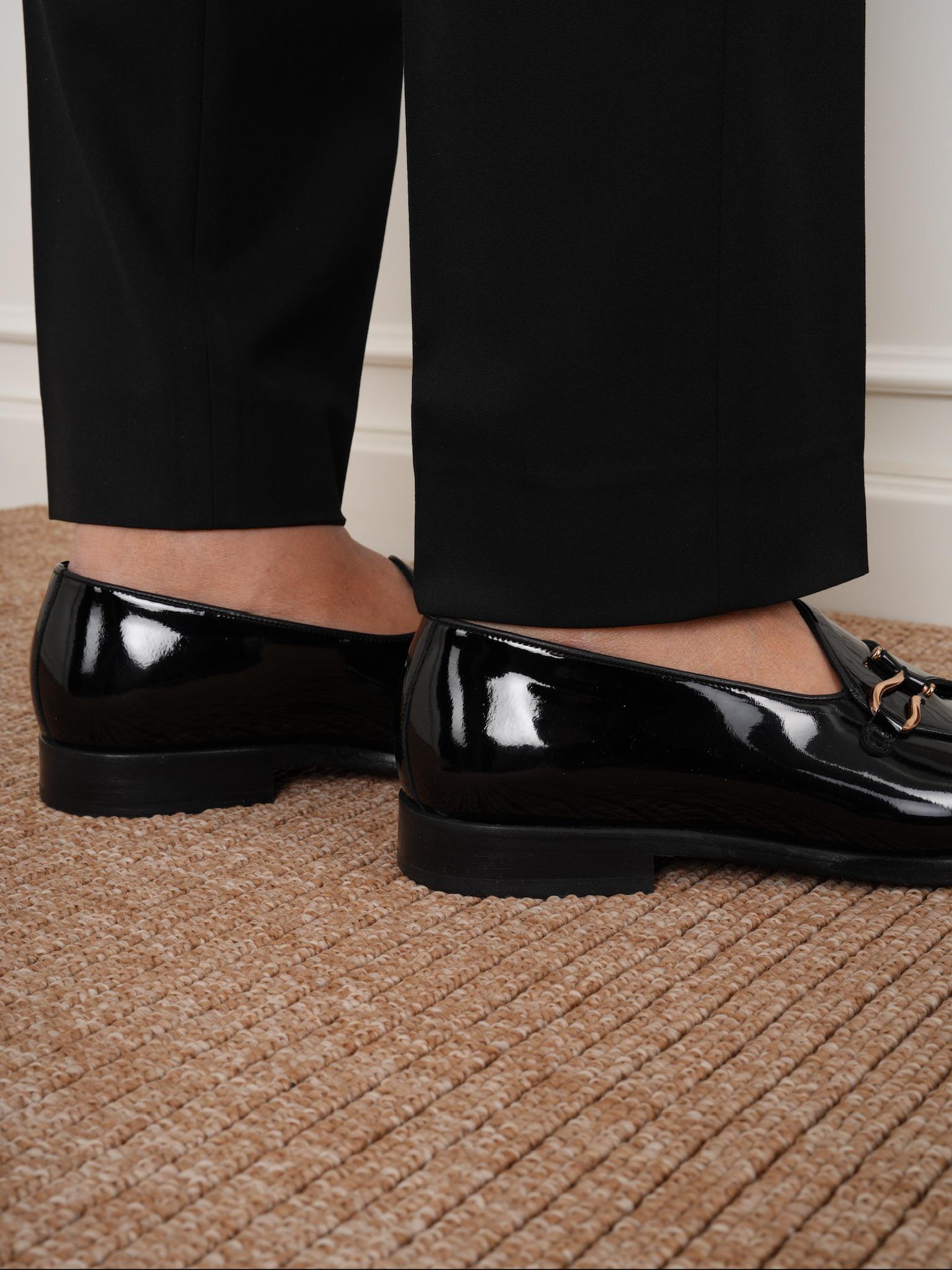 Mens Italian Leather Loafers: Shiny Black Dress Shoes with Gold Buckle