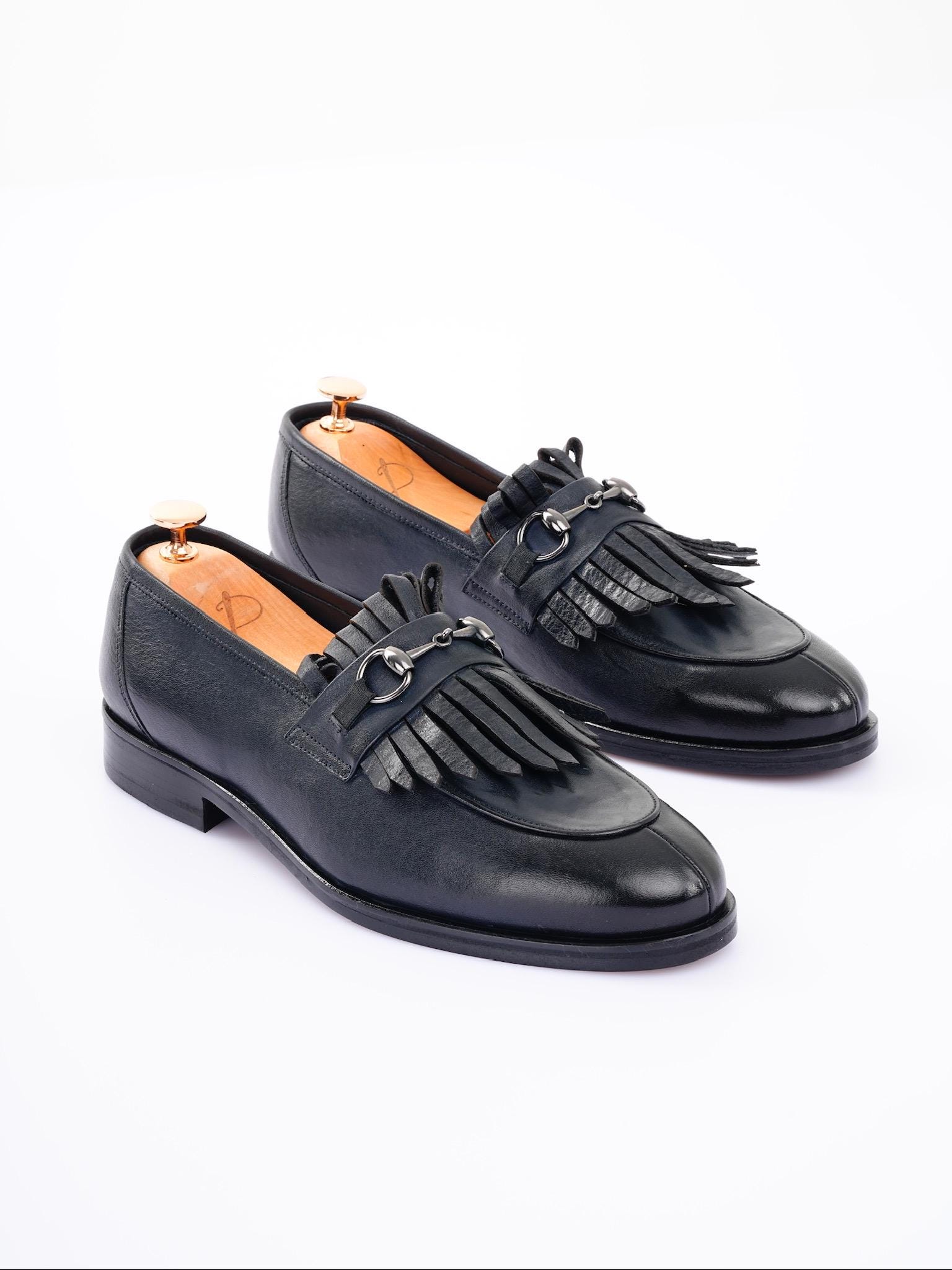 Handmade Black Leather Loafers: Tassel & Horsebit Dress  display picture 3