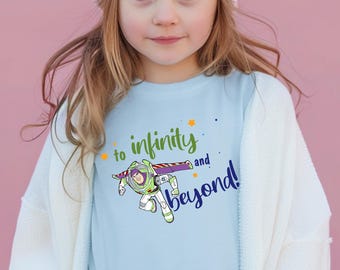 Camiseta juvenil Comfort Colors® de Buzz Lightyear, camiseta "To Infinity and Beyond", camiseta infantil de Disney Toy Story, camiseta de Disney Trip para niños y niñas