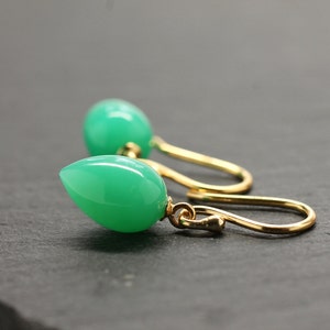 Green Gemstone Earrings / Tear Drop Earrings / Chrysoprase Earrings / Minimal Earrings / Everyday Earrings / Best Selling