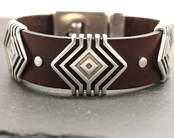 Silver Riveted Wide Leather Bracelet