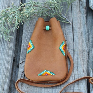 beaded medicine bag, necklace bag, mojo bag, buckskin amulet pouch