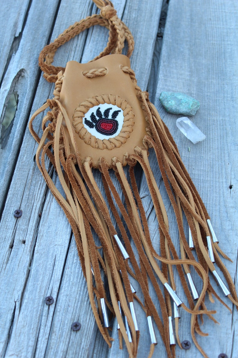 Fringed medicine bag with bear totem , Beaded amulet bag , leather necklace bag image 8