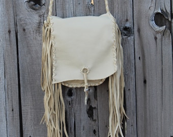 Leather handbag with fringe , Fringed crossbody purse , Fringed leather possibles bag , Leather medicine bag, boho style bag