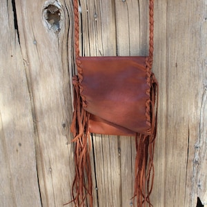 Fringed Leather Crossbody Phone Bag, Rust Color 画像 5