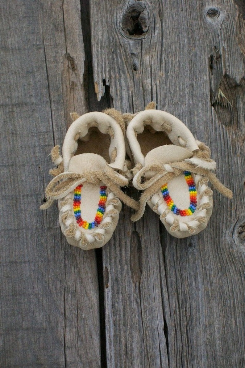 Beaded baby moccasins , leather baby moccasins , soft sole baby shoes , baby shower gift , custom made moccasins, soft baby shoes image 3