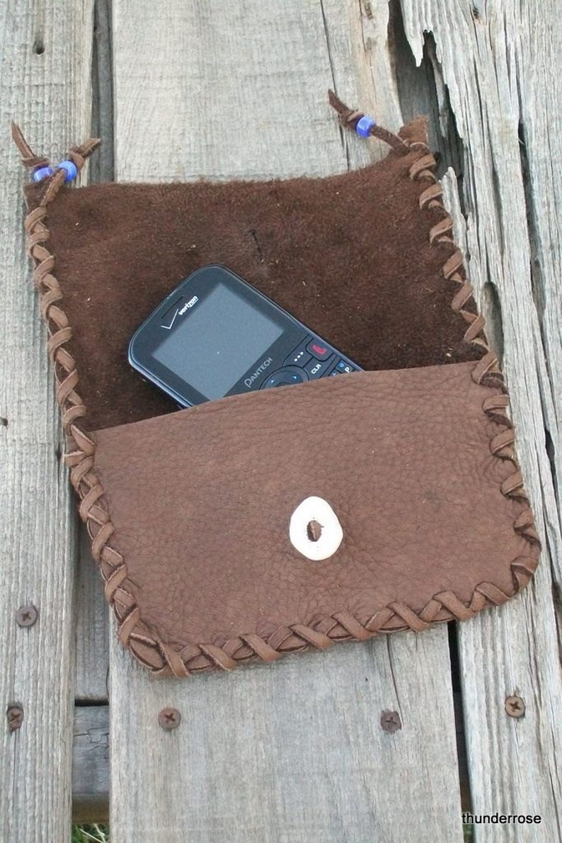 Brown leather clutch , phone case , checkbook cover , shamans tobacco bag, brown leather handbag, ceremonial bag, medicine bags Bild 3