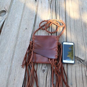 Fringed Leather Crossbody Phone Bag, Rust Color 画像 6
