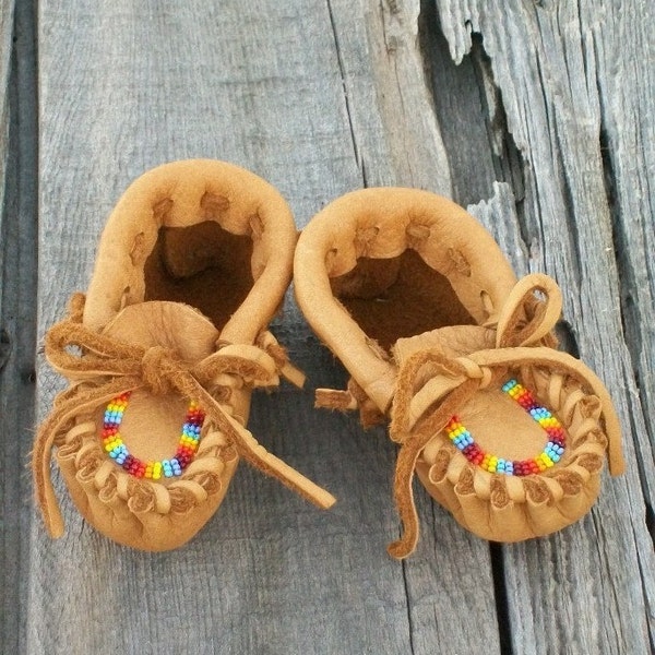 Handmade baby moccasins  Beaded baby moccasins   Leather baby booties