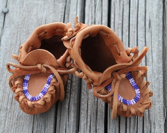 Beaded buckskin baby moccasins, crib shoes