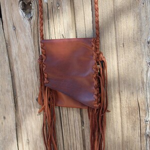 Fringed Leather Crossbody Phone Bag, Rust Color 画像 4