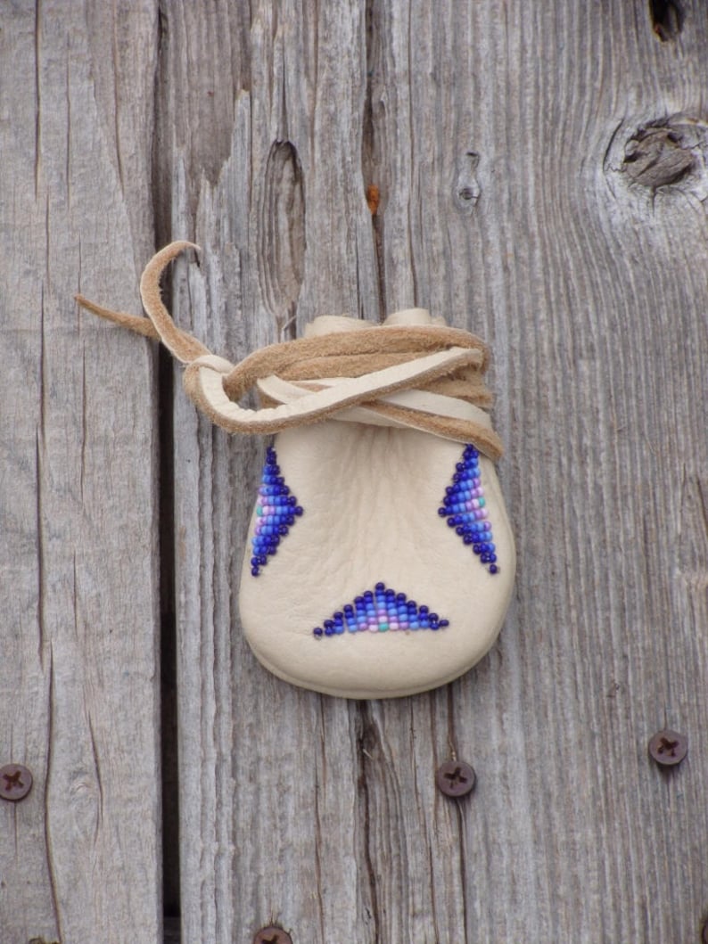 beaded medicine bag , necklace bag , buckskin leather pouch image 5