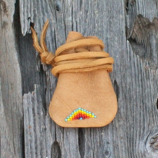 Beaded medicine bag , Leather medicine pouch , Amulet bag , Necklace bag